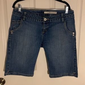 DKNY Denim Bermuda Shorts Size9 EUC